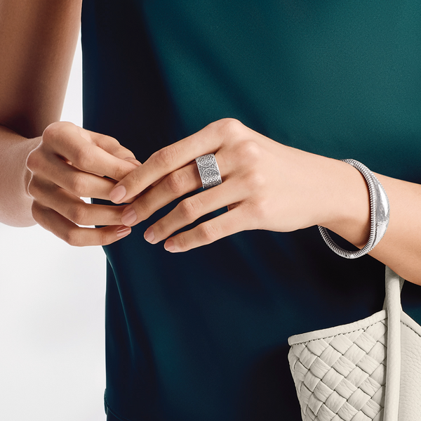 Ferrara Lacrima Hinged Bracelet