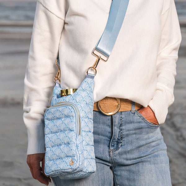 Blue Scallop Print HydroBag®
